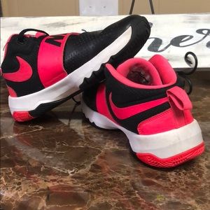 Nike boys size 6